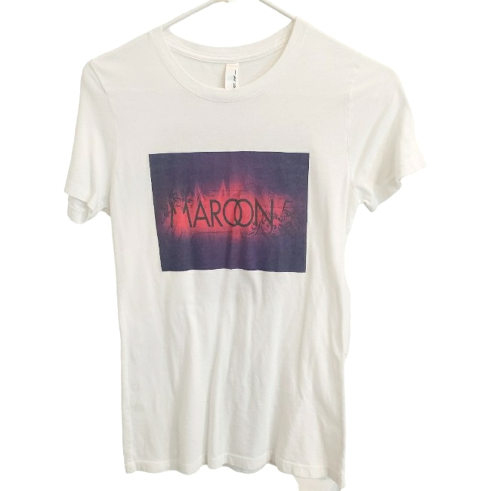 Maroon 5 Graphic White T-shirt Med Next Level Band Fan Top Super Soft Cut Small